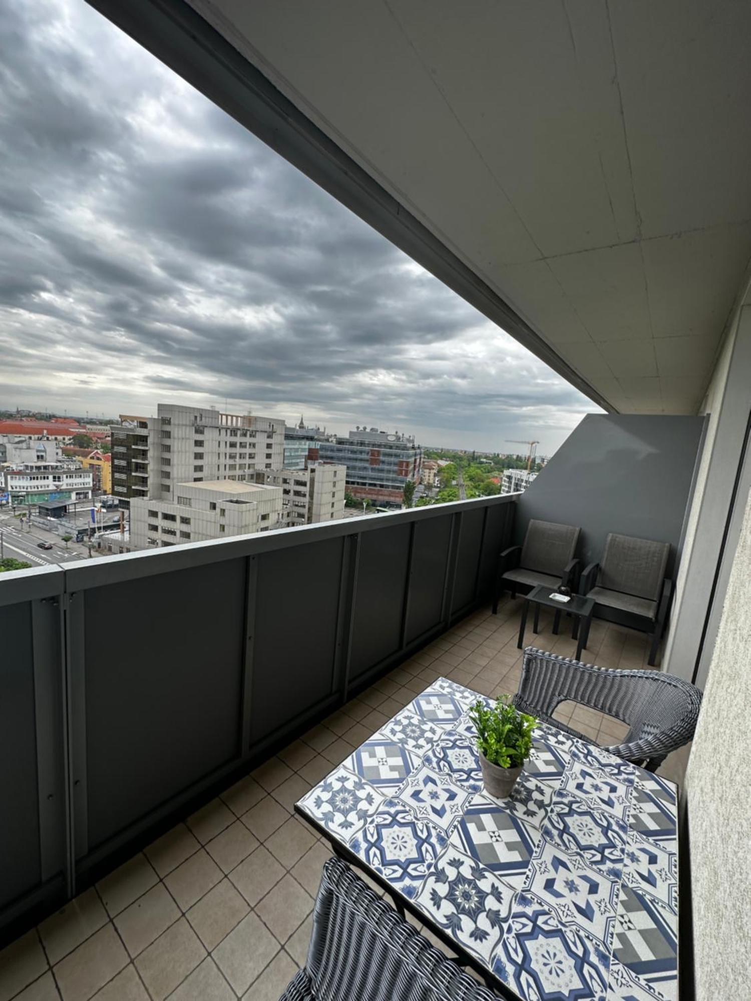 Central Apartment Τιμισοάρα Εξωτερικό φωτογραφία